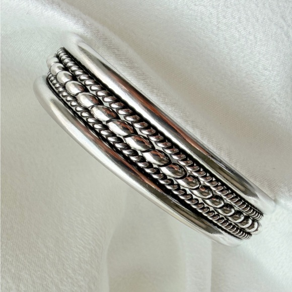 Navajo Tahe Sterling Silver Multi-Row Triple Twisted Wire Rope & Cuff Bracelet - Picture 9 of 15